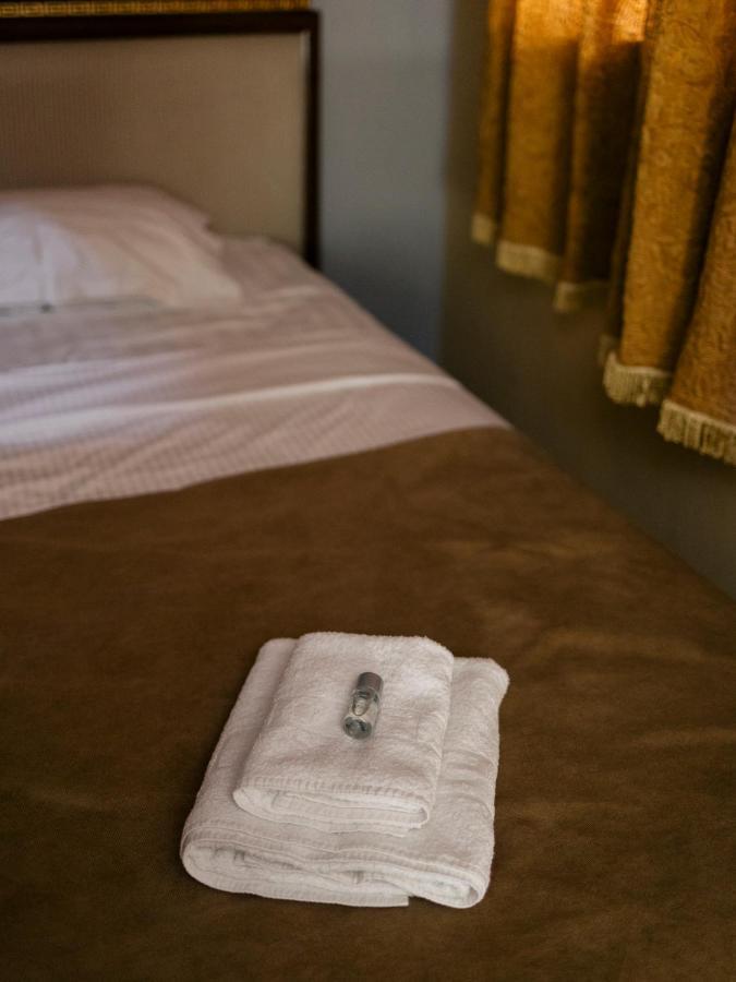 Boutique Hotel Travelling Actor - Skadarlijaベオグラード エクステリア 写真
