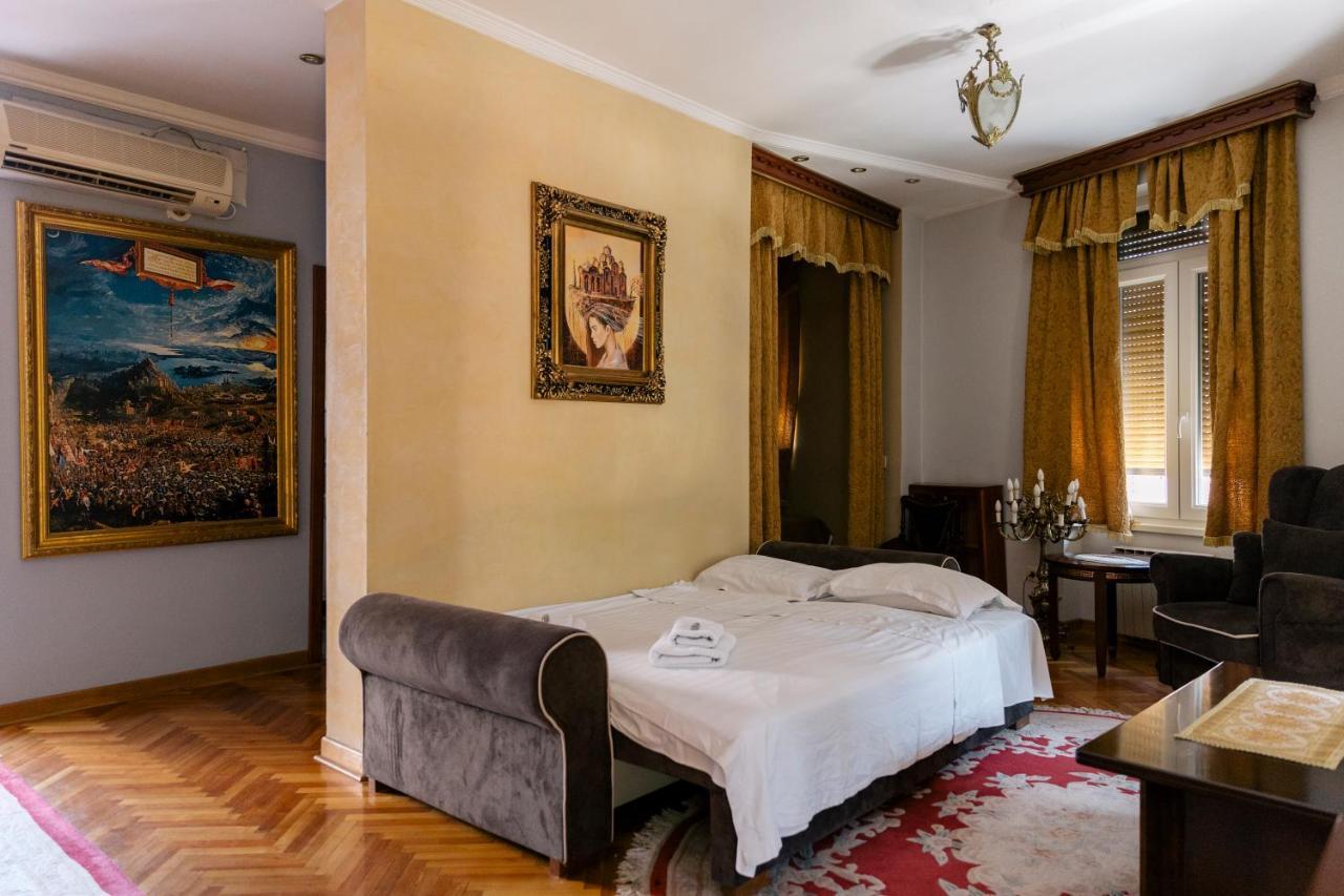 Boutique Hotel Travelling Actor - Skadarlijaベオグラード エクステリア 写真