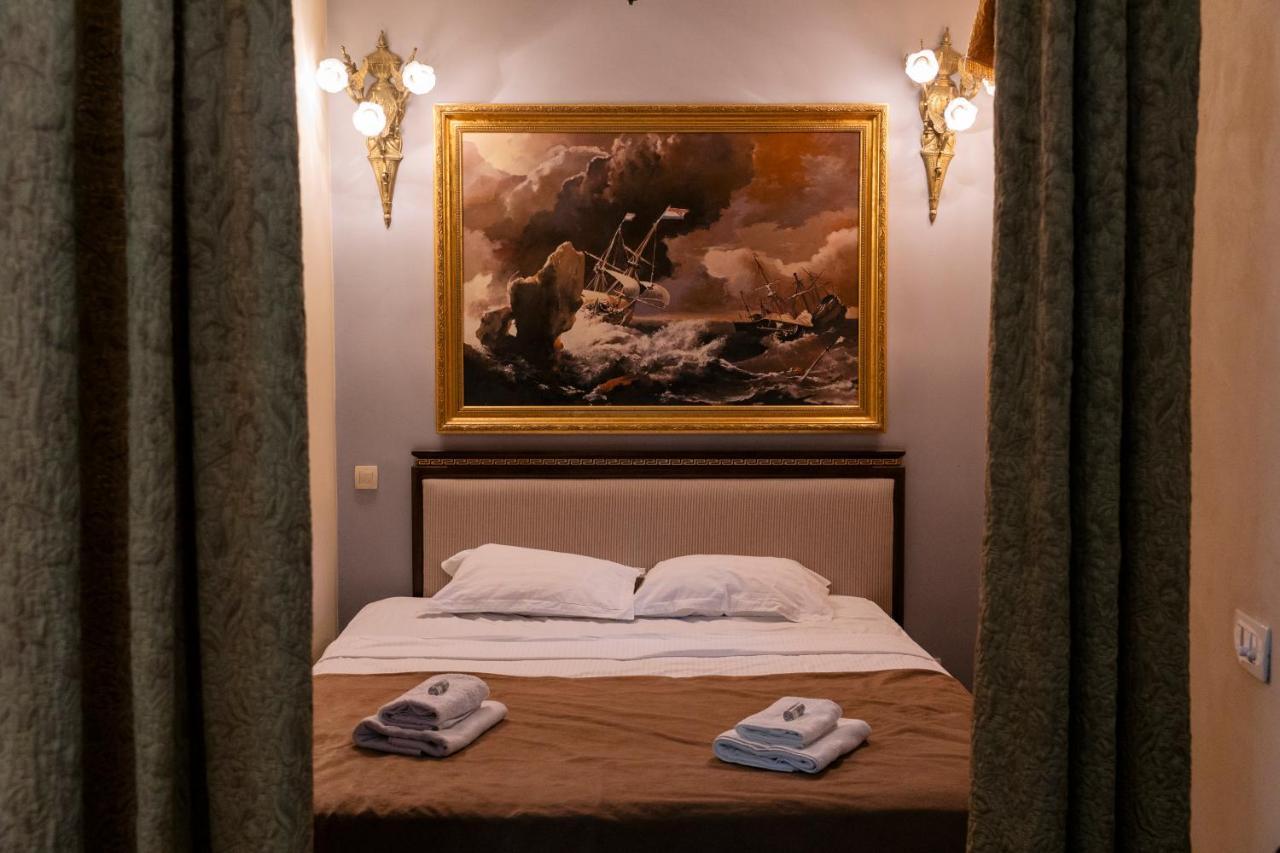 Boutique Hotel Travelling Actor - Skadarlijaベオグラード エクステリア 写真